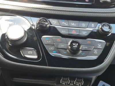 2023 Chrysler Pacifica Touring L AWD