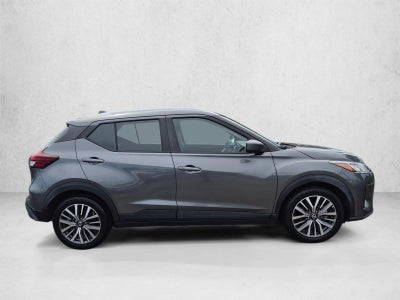 2021 Nissan Kicks SV Xtronic CVT