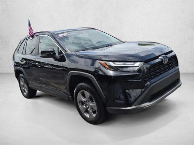2022 Toyota RAV4 Hybrid XLE