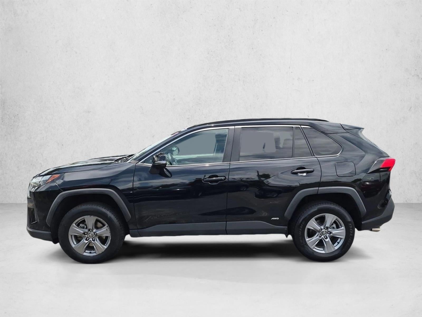 2022 Toyota RAV4 Hybrid XLE