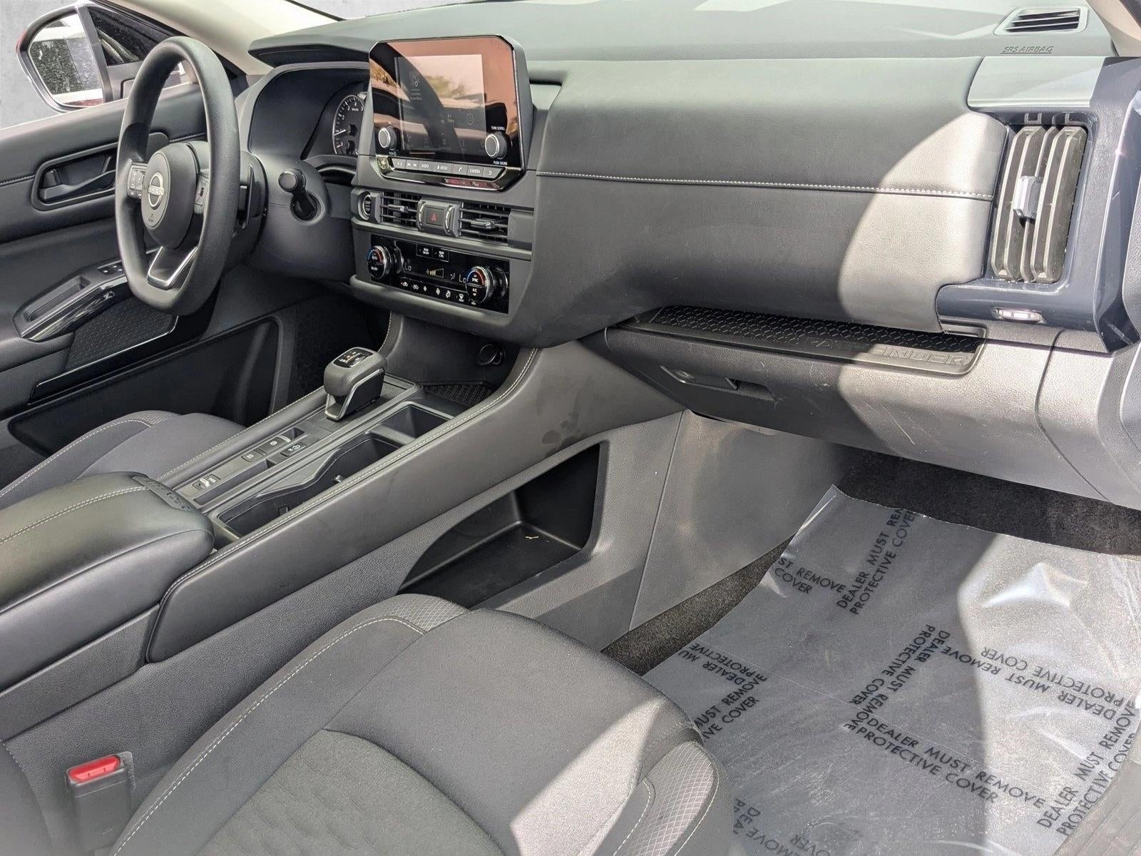 2024 Nissan Pathfinder S