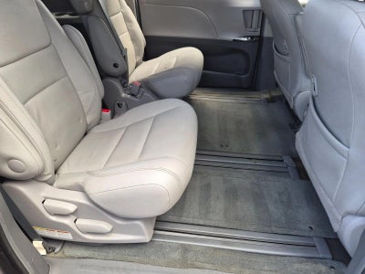 2017 Toyota Sienna XLE 8 Passenger