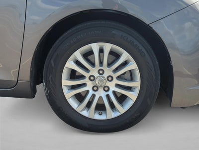 2017 Toyota Sienna XLE 8 Passenger