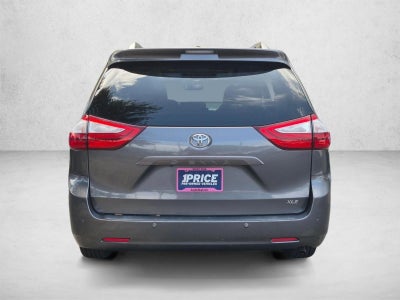 2017 Toyota Sienna XLE 8 Passenger