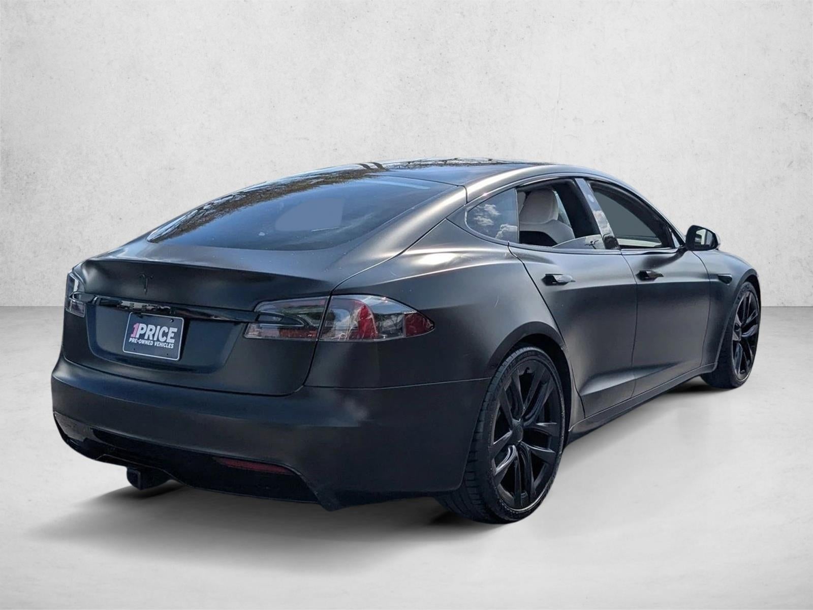 2022 Tesla Model S Base