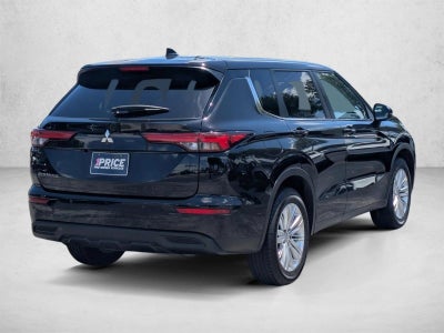 2024 Mitsubishi Outlander ES