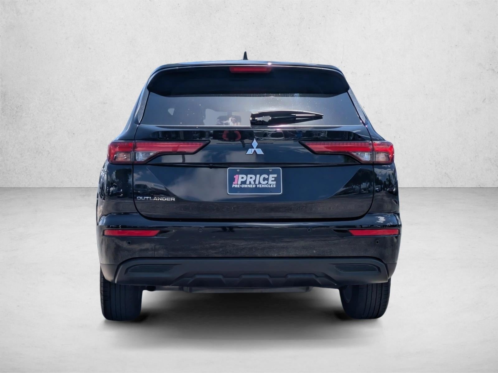 2024 Mitsubishi Outlander ES