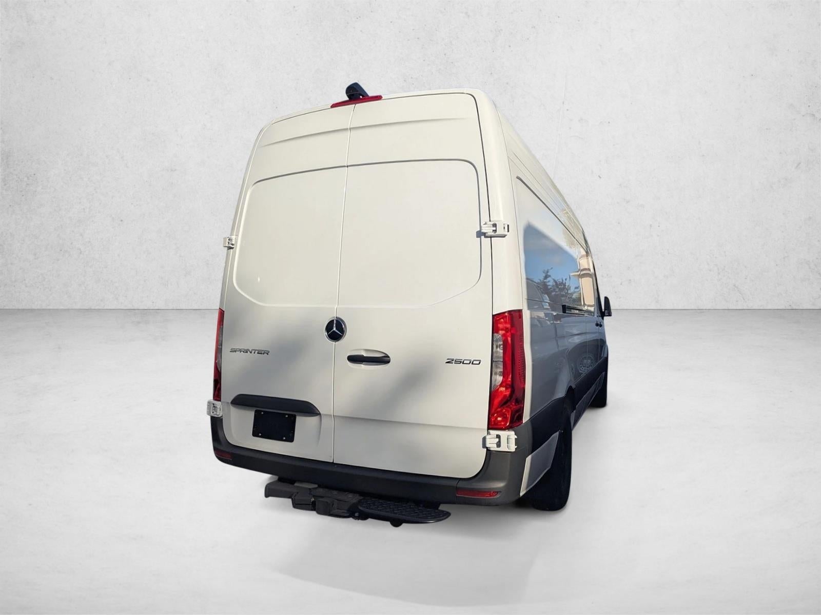 2025 Mercedes-Benz Sprinter Cargo Van Base