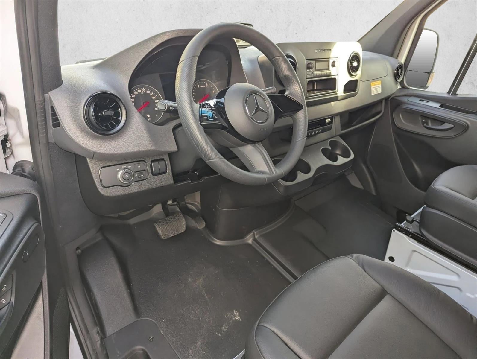 2025 Mercedes-Benz Sprinter Cargo Van Base