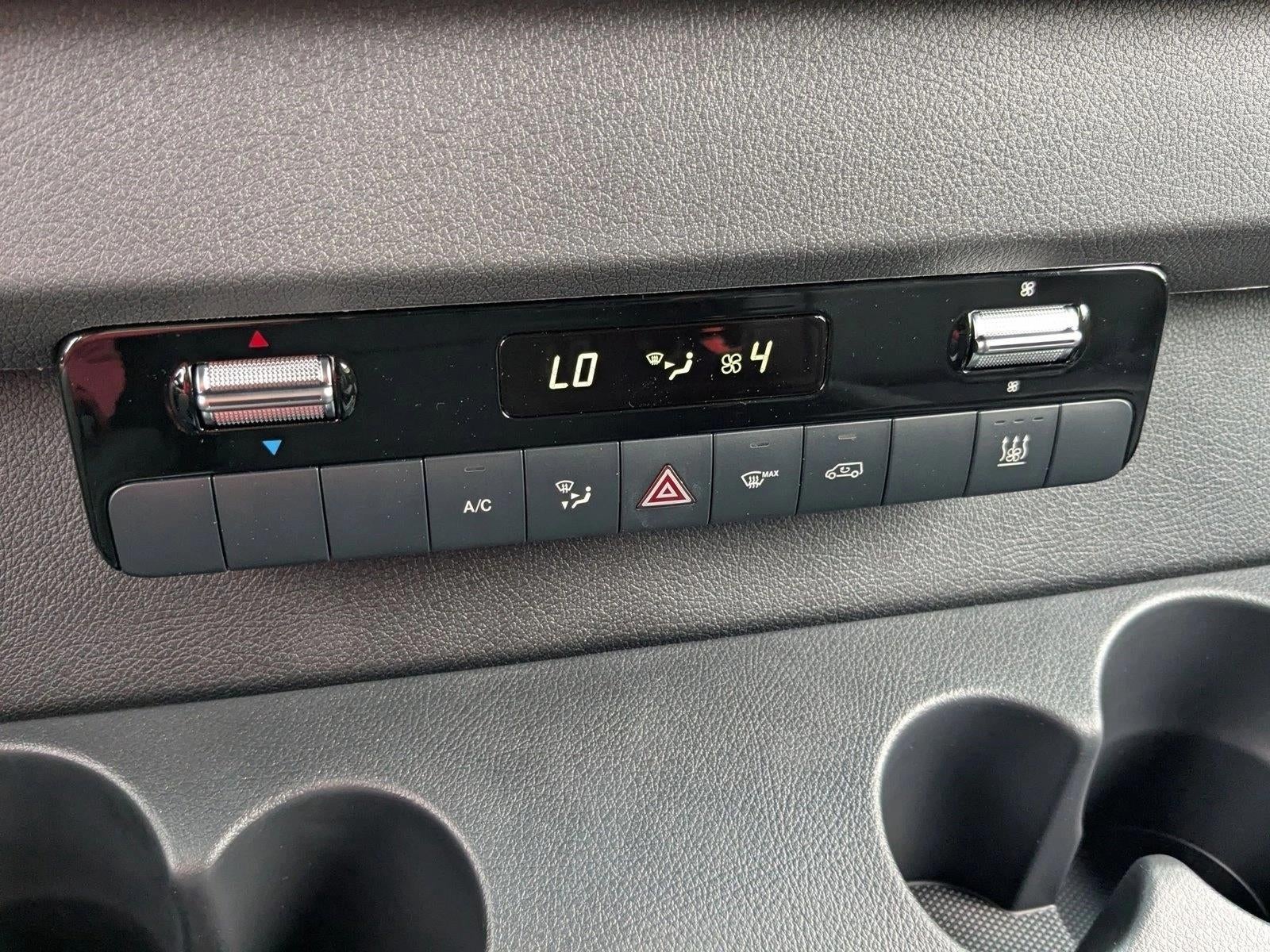 2024 Mercedes-Benz eSprinter Cargo Van Base