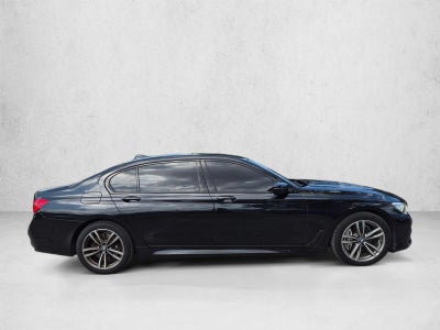 2018 BMW 740i 740i
