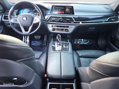 2019 BMW 750i 750i