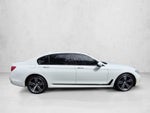 2019 BMW 750i 750i