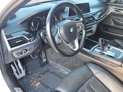 2019 BMW 750i 750i