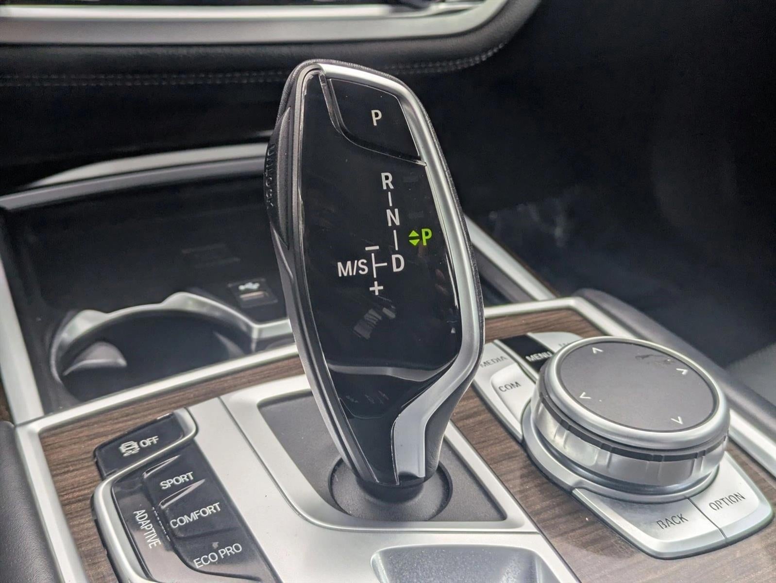 2021 BMW 740i 740i