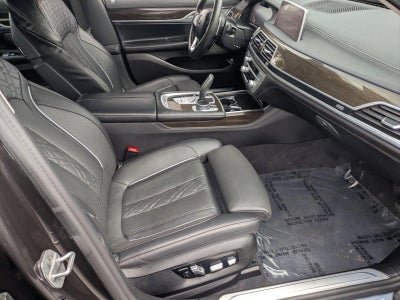 2021 BMW 740i 740i