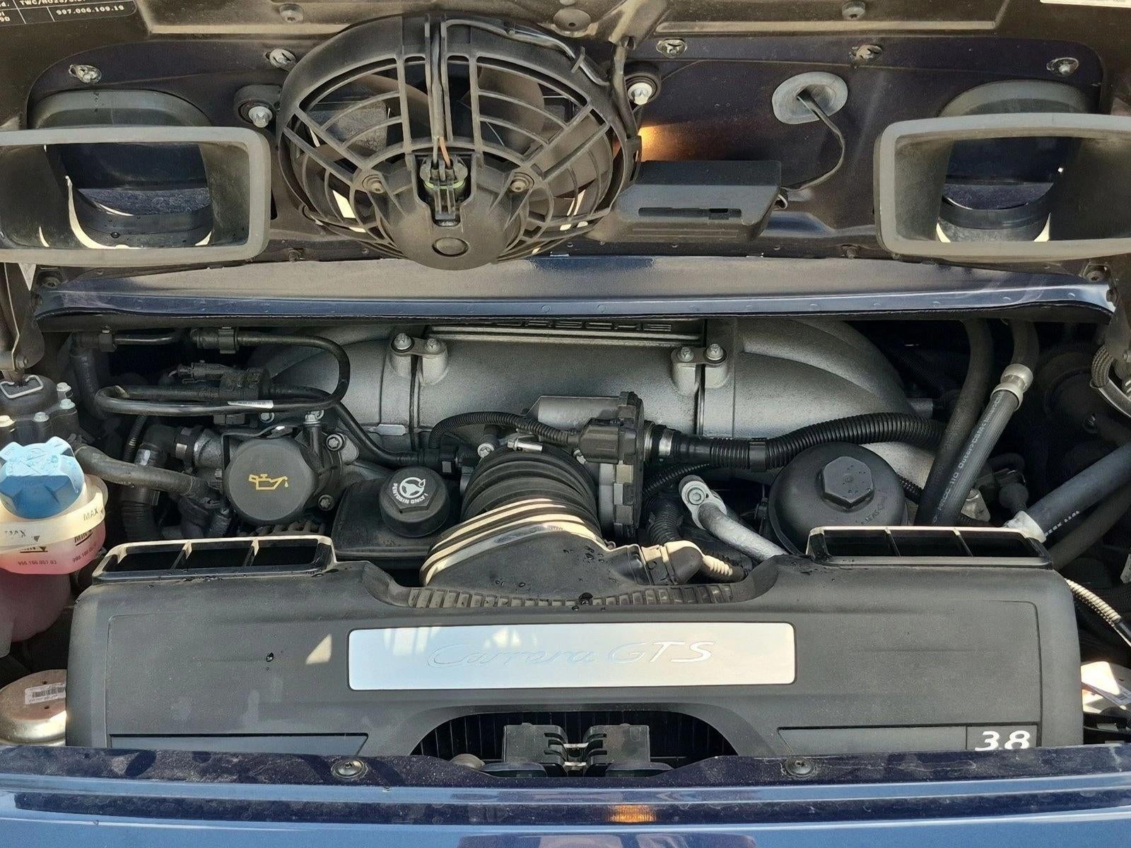 2012 Porsche 911 Carrera GTS