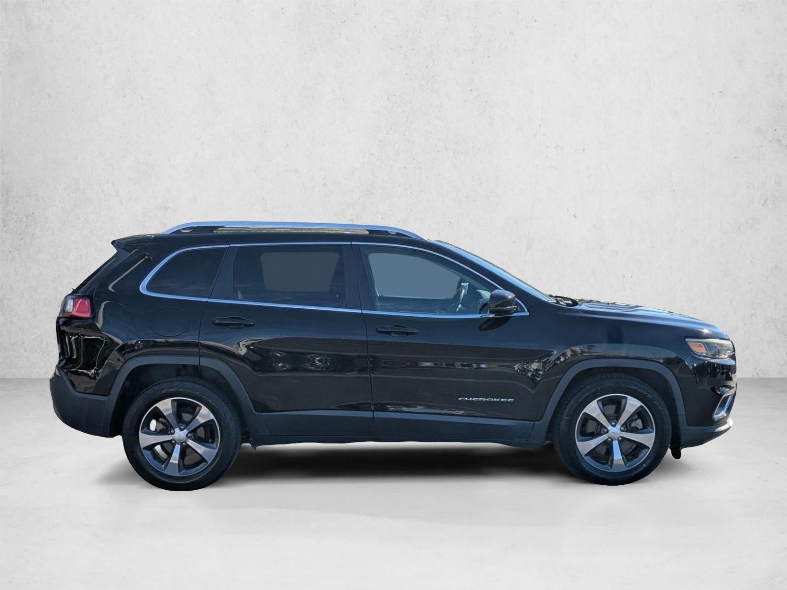 2019 Jeep Cherokee Limited FWD