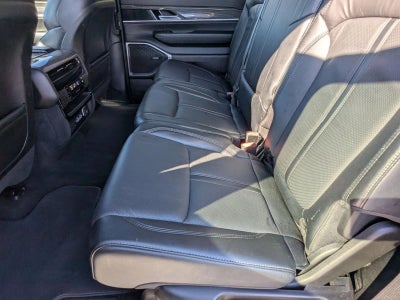 2022 Jeep Wagoneer Series II 4x2