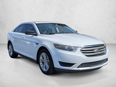 2017 Ford Taurus SE FWD