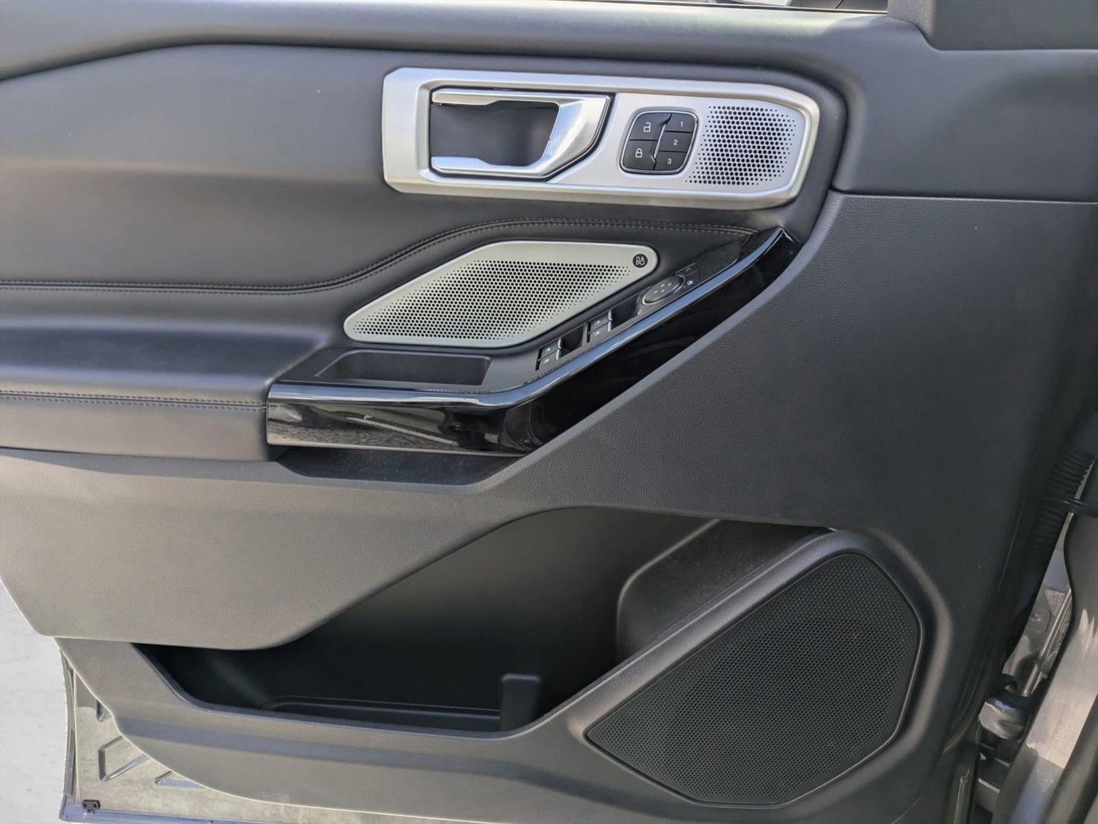 2023 Ford Explorer Platinum 4WD