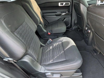 2020 Ford Explorer XLT RWD