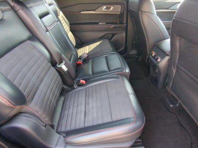 2025 Ford Explorer ST-Line 4WD