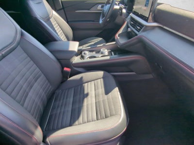 2025 Ford Explorer ST-Line 4WD