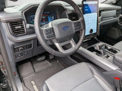 2025 Ford F-150 Lightning LARIAT 4WD SuperCrew 5.5' Box