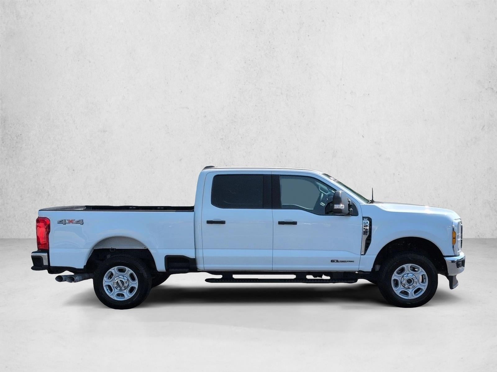 2026 Ford Super Duty F-250 SRW XLT 4WD Crew Cab 6.75' Box