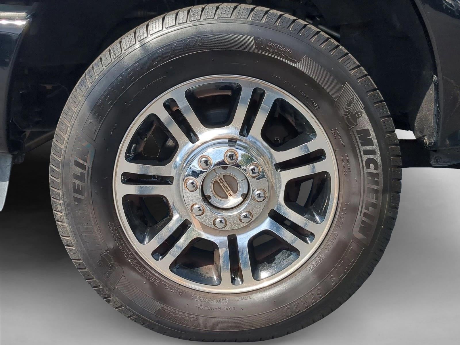 2016 Ford Super Duty F-250 SRW 4WD Crew Cab 6-3/4 Ft Box Platinum