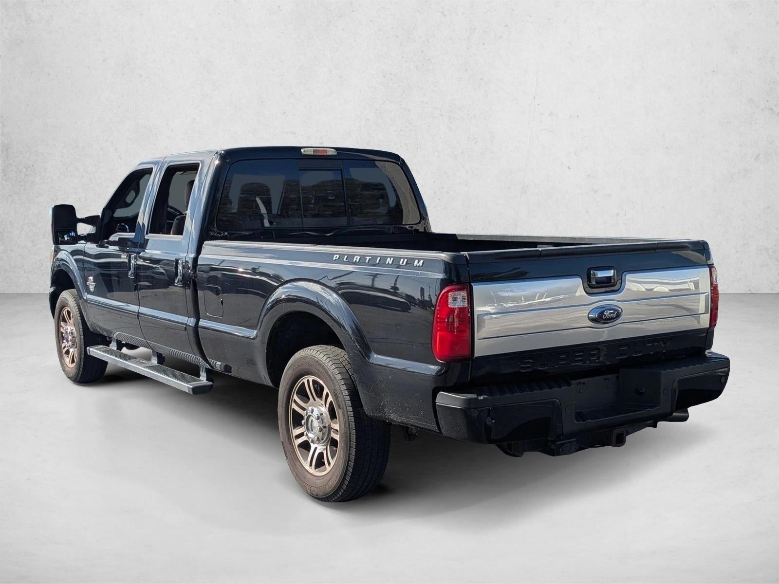 2016 Ford Super Duty F-250 SRW 4WD Crew Cab 6-3/4 Ft Box Platinum