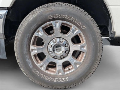 2022 Ford Super Duty F-250 SRW LARIAT 4WD Crew Cab 6.75' Box