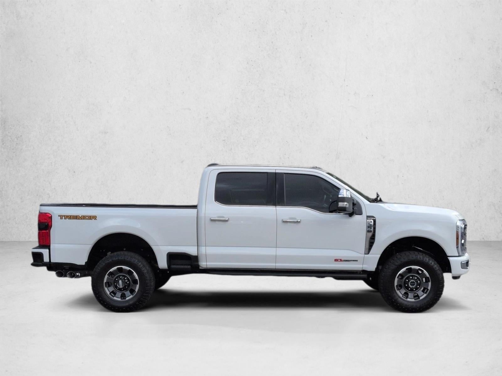 2024 Ford Super Duty F-350 SRW Platinum 4WD Crew Cab 6.75' Box