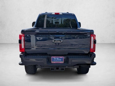 2023 Ford Super Duty F-350 SRW XLT 4WD Crew Cab 6.75' Box