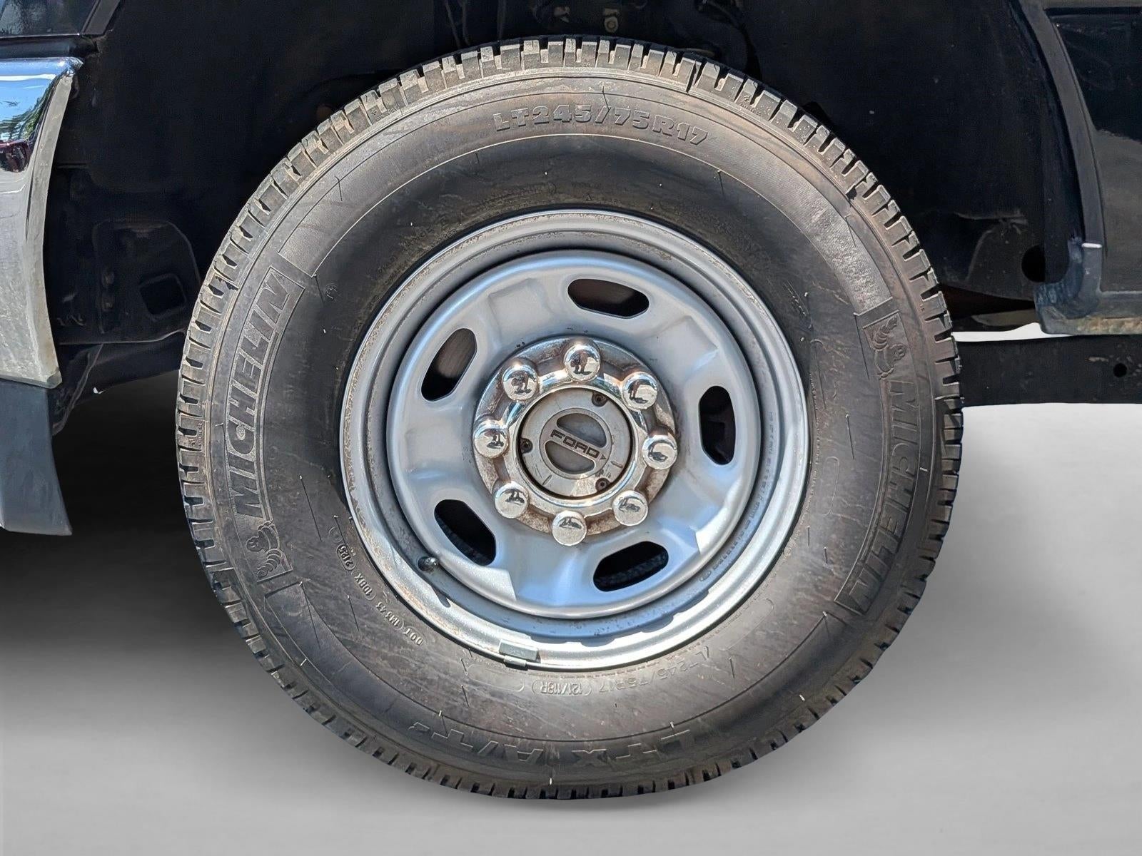 2018 Ford Super Duty F-350 SRW XL 4WD Crew Cab 6.75' Box