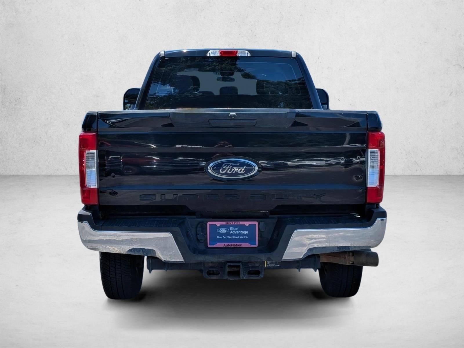 2018 Ford Super Duty F-350 SRW XL 4WD Crew Cab 6.75' Box
