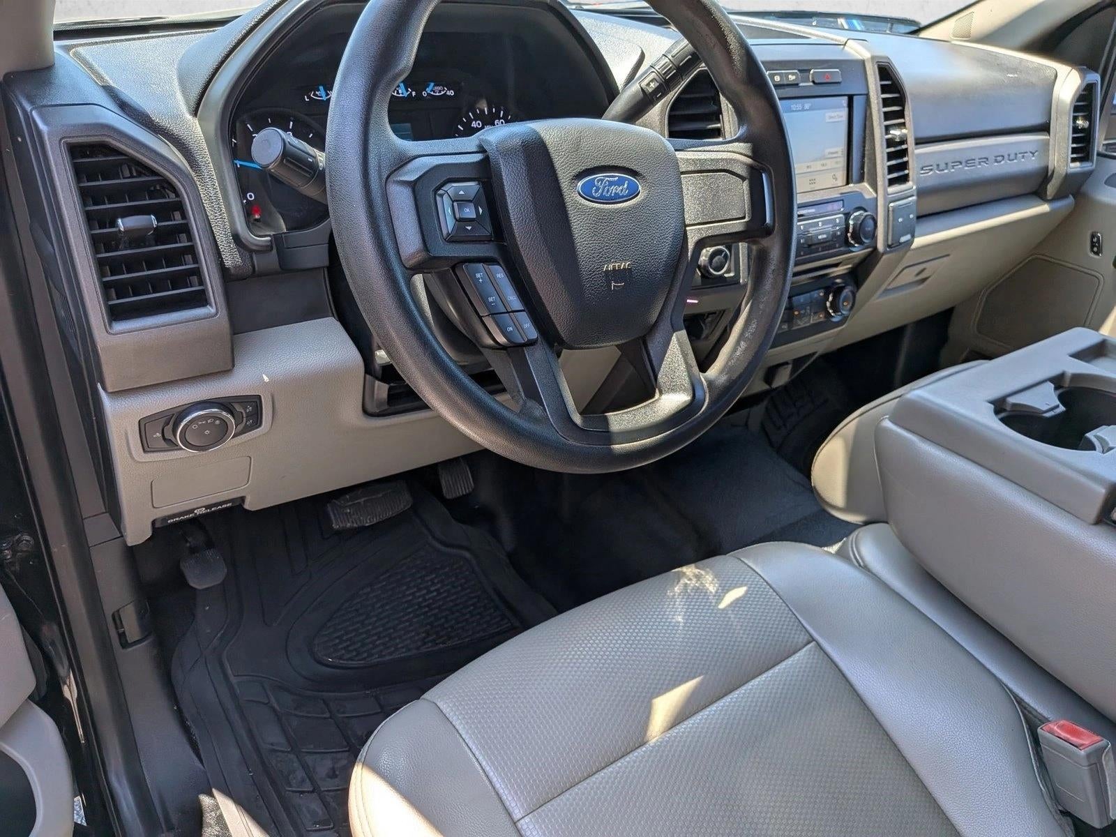 2018 Ford Super Duty F-350 SRW XL 4WD Crew Cab 6.75' Box