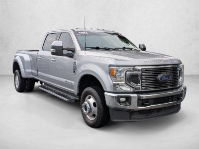 2022 Ford Super Duty F-350 DRW LARIAT 4WD Crew Cab 8' Box