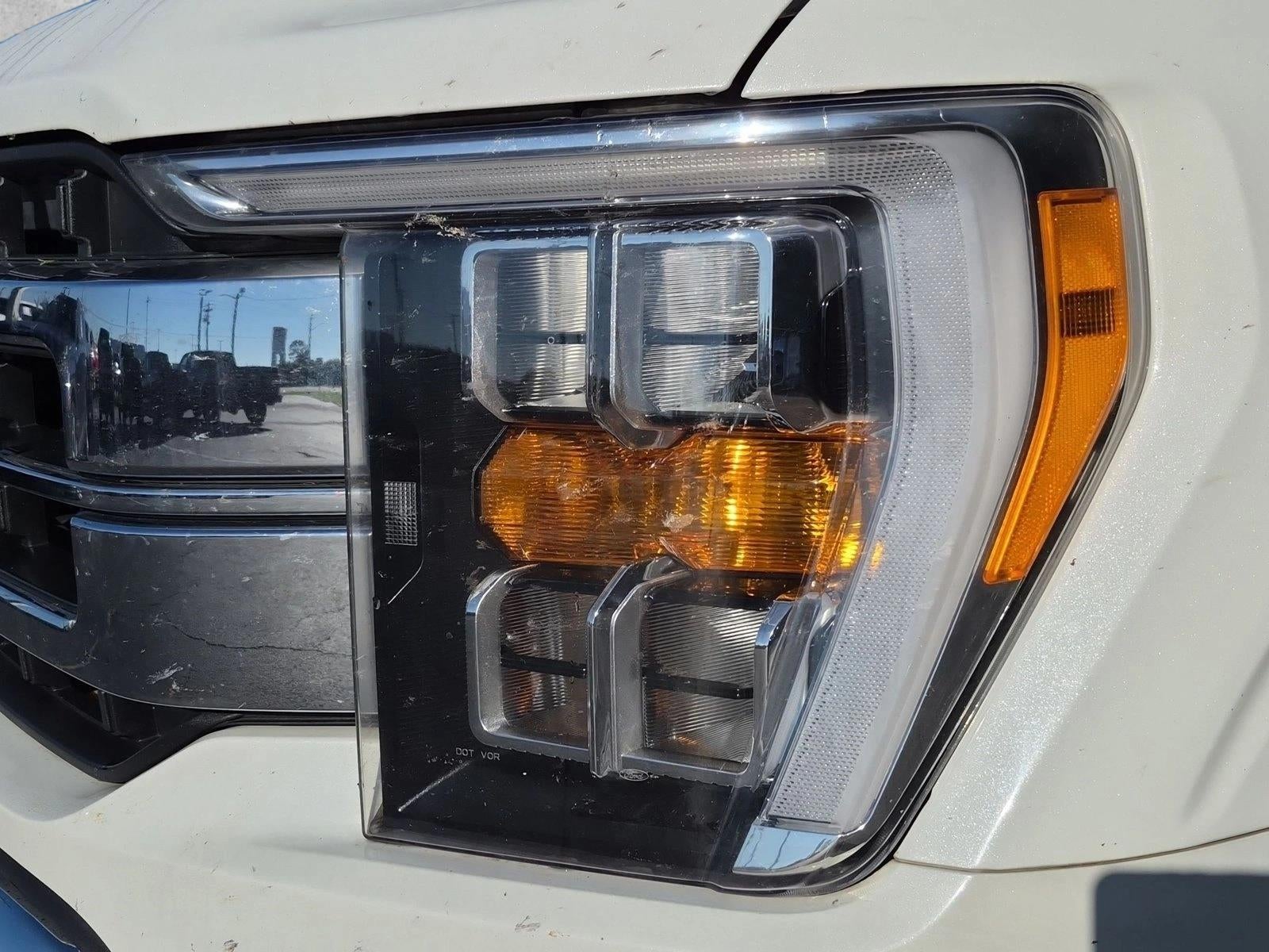 2022 Ford F-150 LARIAT 4WD SuperCrew 5.5' Box