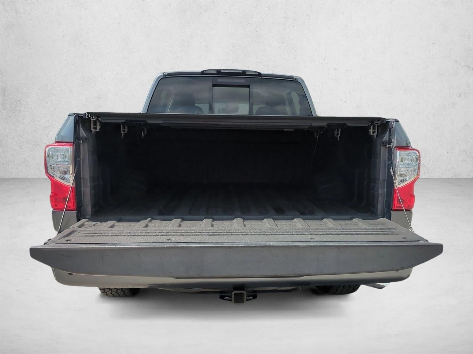 2021 Nissan Titan 4x2 Crew Cab SV
