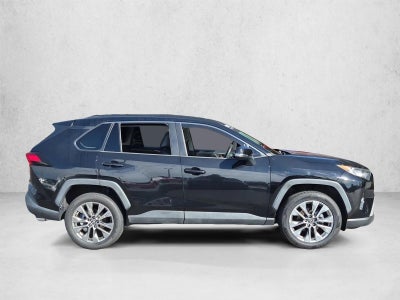 2019 Toyota RAV4 XLE Premium FWD (Natl)