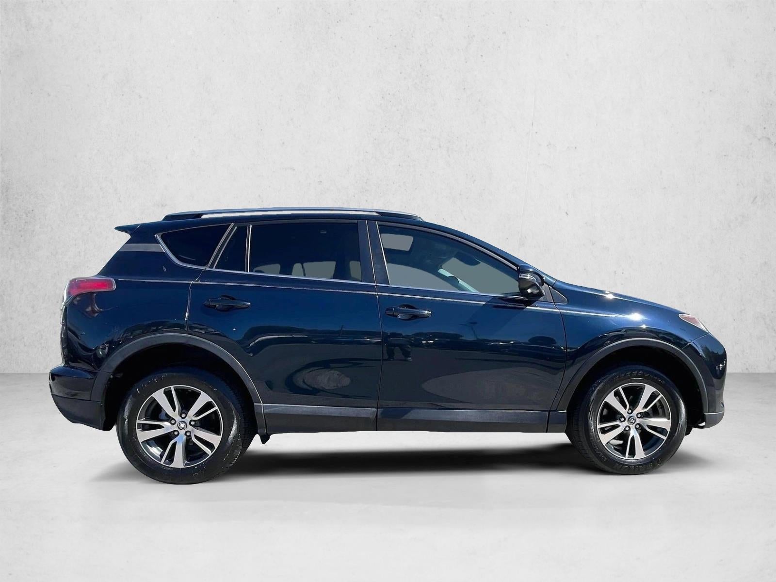 2018 Toyota RAV4 XLE FWD (GS)