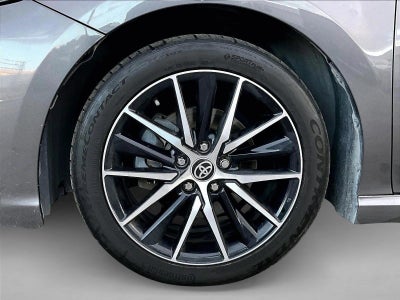 2021 Toyota Camry SE Auto (SE)