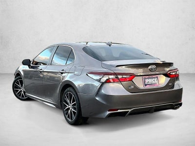 2021 Toyota Camry SE Auto (SE)