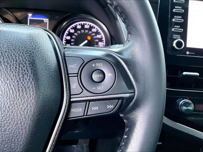 2021 Toyota Camry SE Auto (SE)