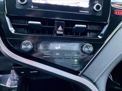 2021 Toyota Camry SE Auto (SE)