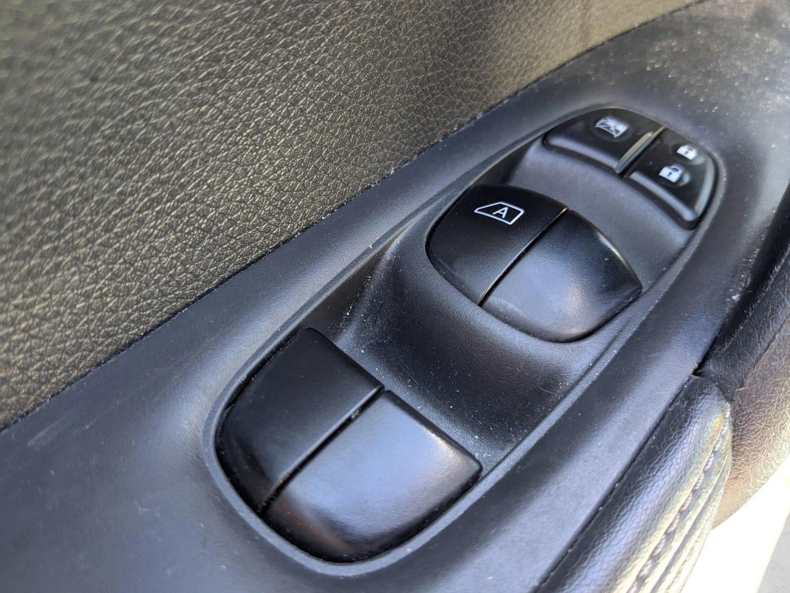 2018 Nissan Rogue FWD S