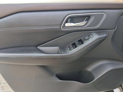 2021 Nissan Rogue FWD SV