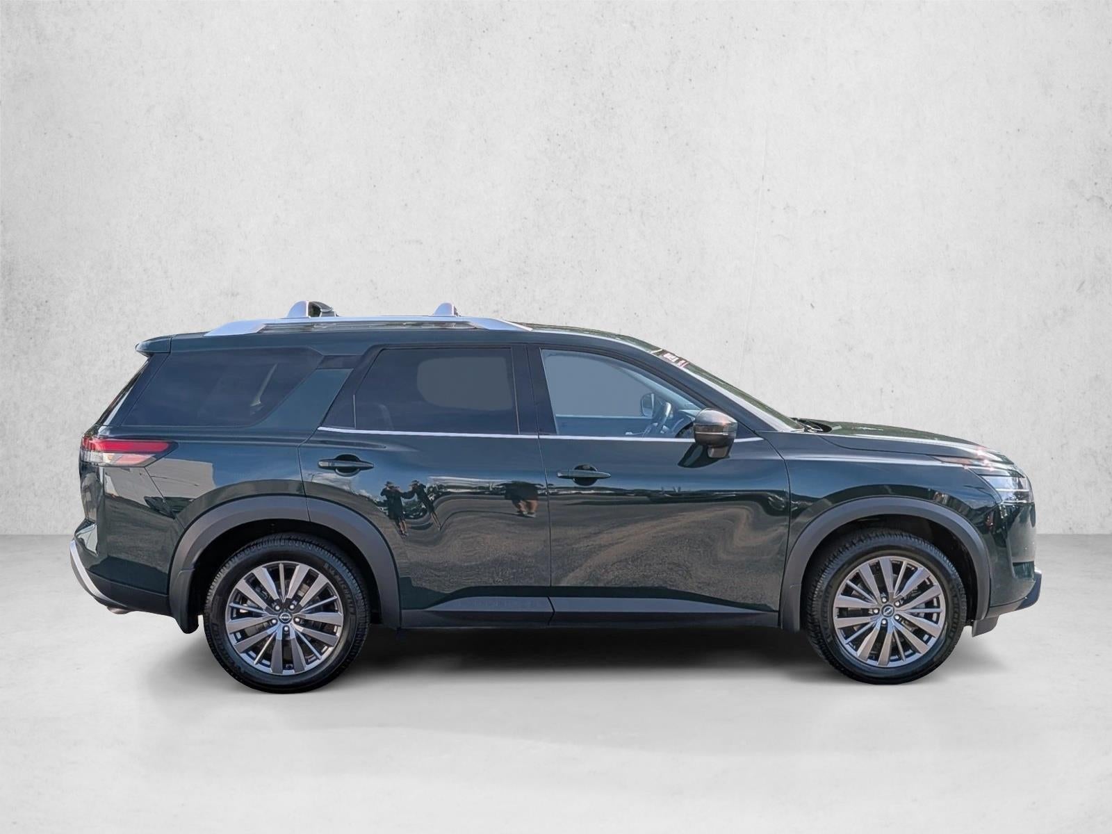 2024 Nissan Pathfinder SL 2WD